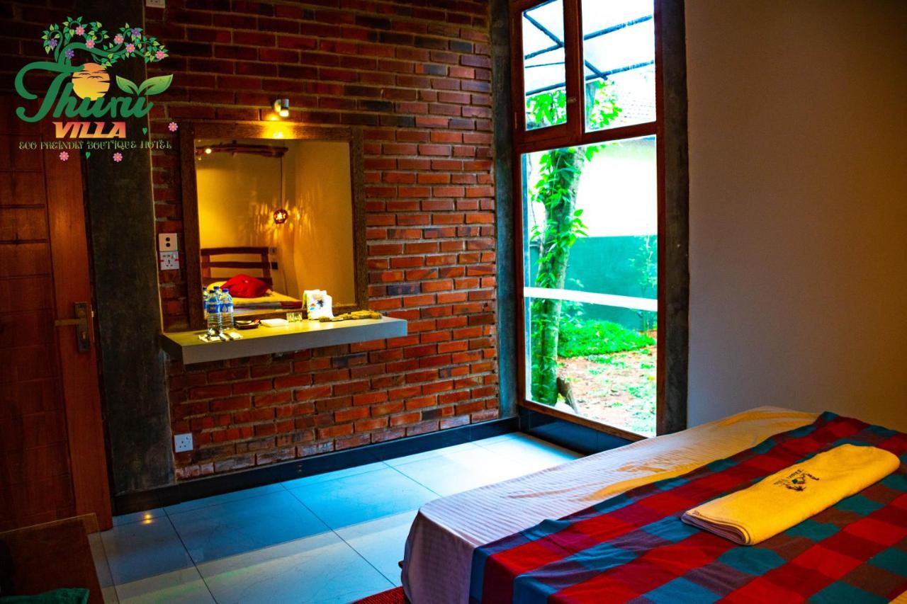 Thuru Villa Katunayaka Екстериор снимка