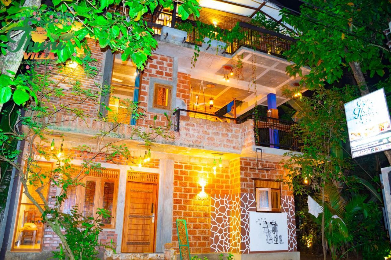 Thuru Villa Katunayaka Екстериор снимка